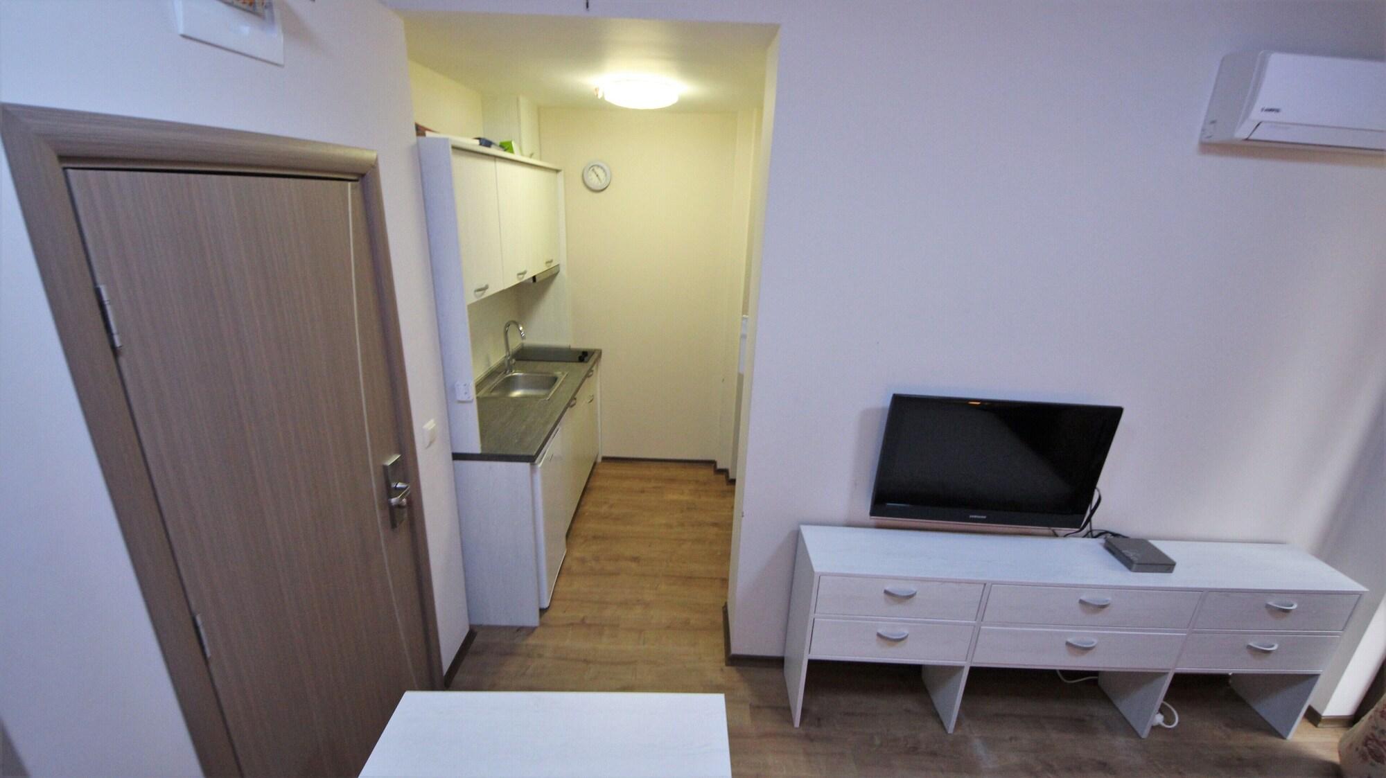Menada Tarsis Apartments Słoneczny Brzeg Zewnętrze zdjęcie