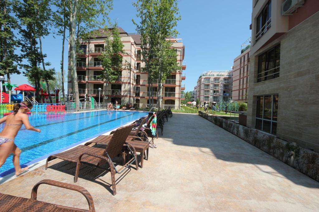Menada Tarsis Apartments Słoneczny Brzeg Zewnętrze zdjęcie