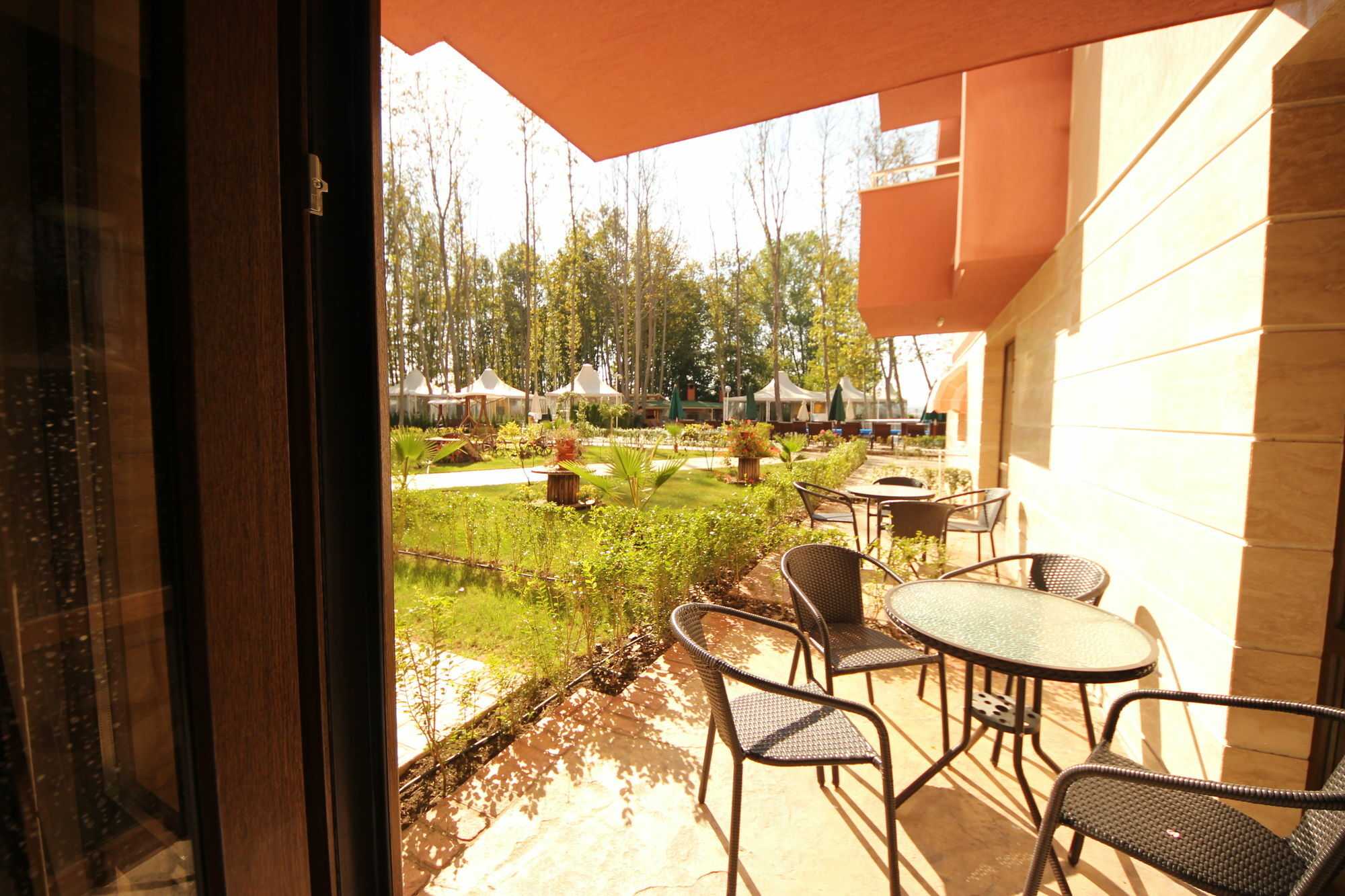 Menada Tarsis Apartments Słoneczny Brzeg Zewnętrze zdjęcie