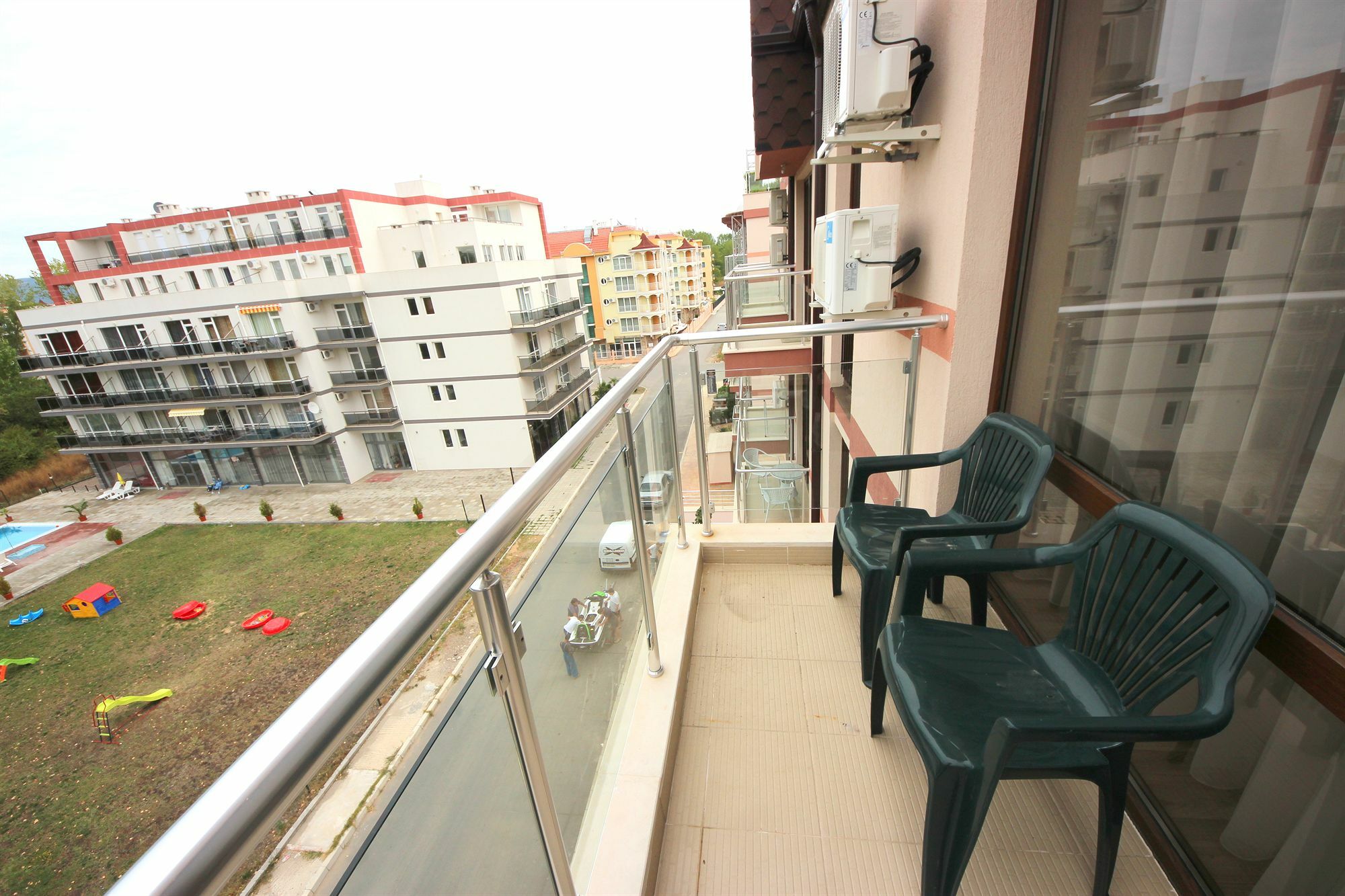 Menada Tarsis Apartments Słoneczny Brzeg Zewnętrze zdjęcie